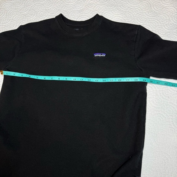 Patagonia Men's Crewneck Sweater in Black - Picture 11 of 11